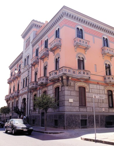 COLEGIO DE ITALIANO PARA CURSO ITALIANO EN SALERNO ITALIA